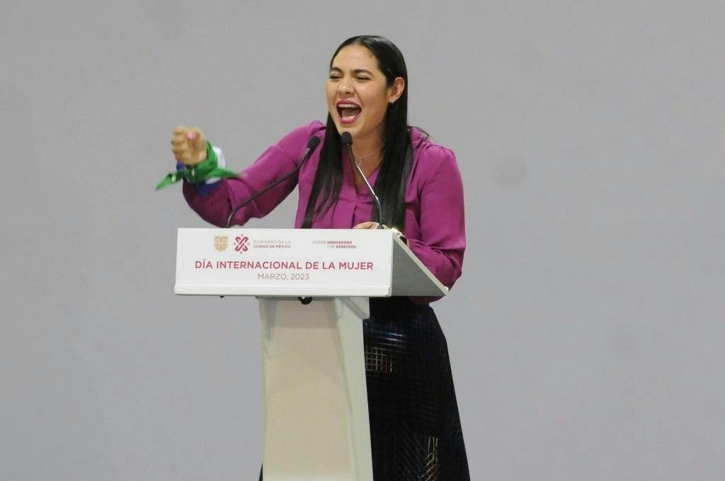 Sheinbaum e Indira Vizcaíno evitan hablar sobre la violencia en Colima