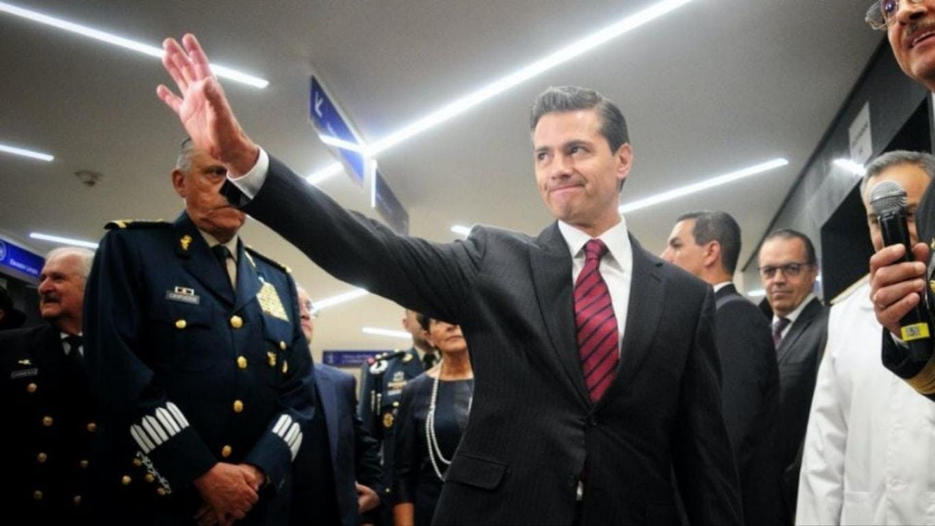 Captan a Enrique Peña Nieto en hotel de Ixtapan de la Sal durante su regreso a México