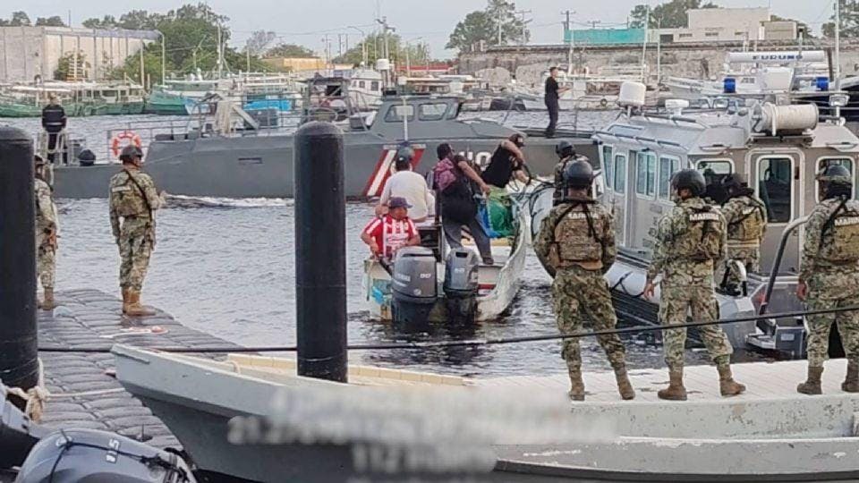 Aseguran embarcación con equipo para pesca submarina ilegal frente a costas de Yucatán