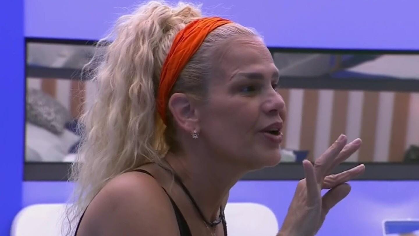 Niurka vuelve a arremeter contra HotSpanish y advierte: “Me lo llevo arrastrando conmigo”