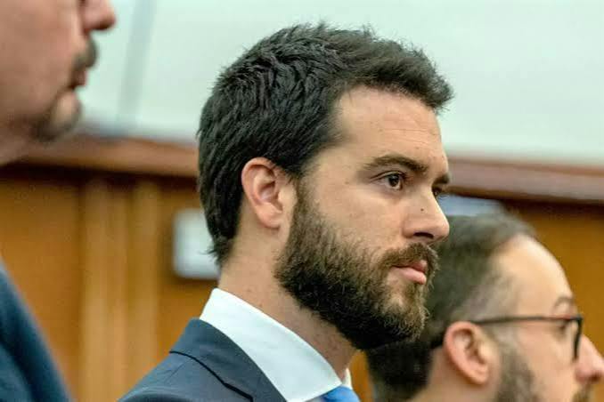 Pablo Lyle enfrenta la muerte de su padre mientras crecen rumores sobre su salida de prisión
