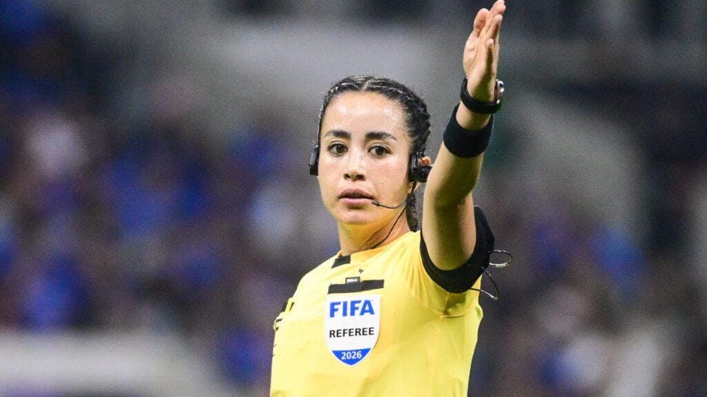 Katia Itzel García hará historia como la primera mexicana en dirigir un partido de un Mundial varonil