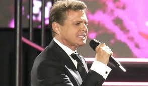 Luis Miguel habría sido dado de alta tras cirugía cardíaca y se recuperaría en México
