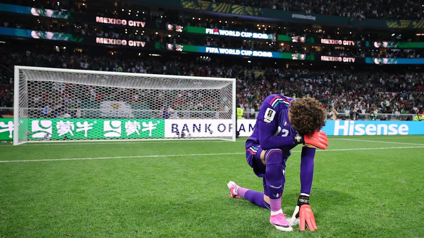 Gianni Infantino se rinde ante la marca histórica de Guillermo Ochoa en el Mundial