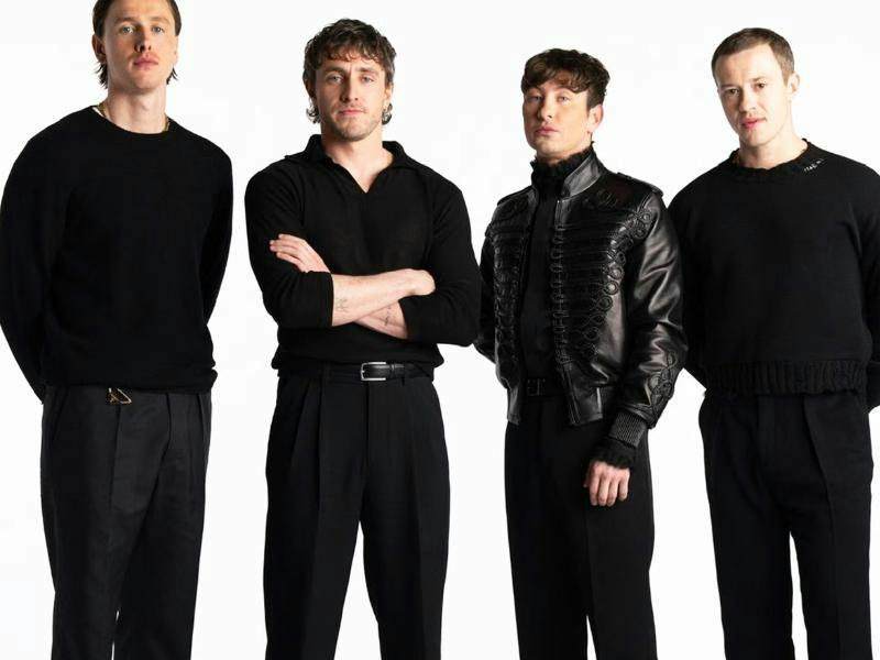 Nostalgia en Londres: El elenco de la nueva 'biopic' de The Beatles recrea la histórica portada de 'Abbey Road'