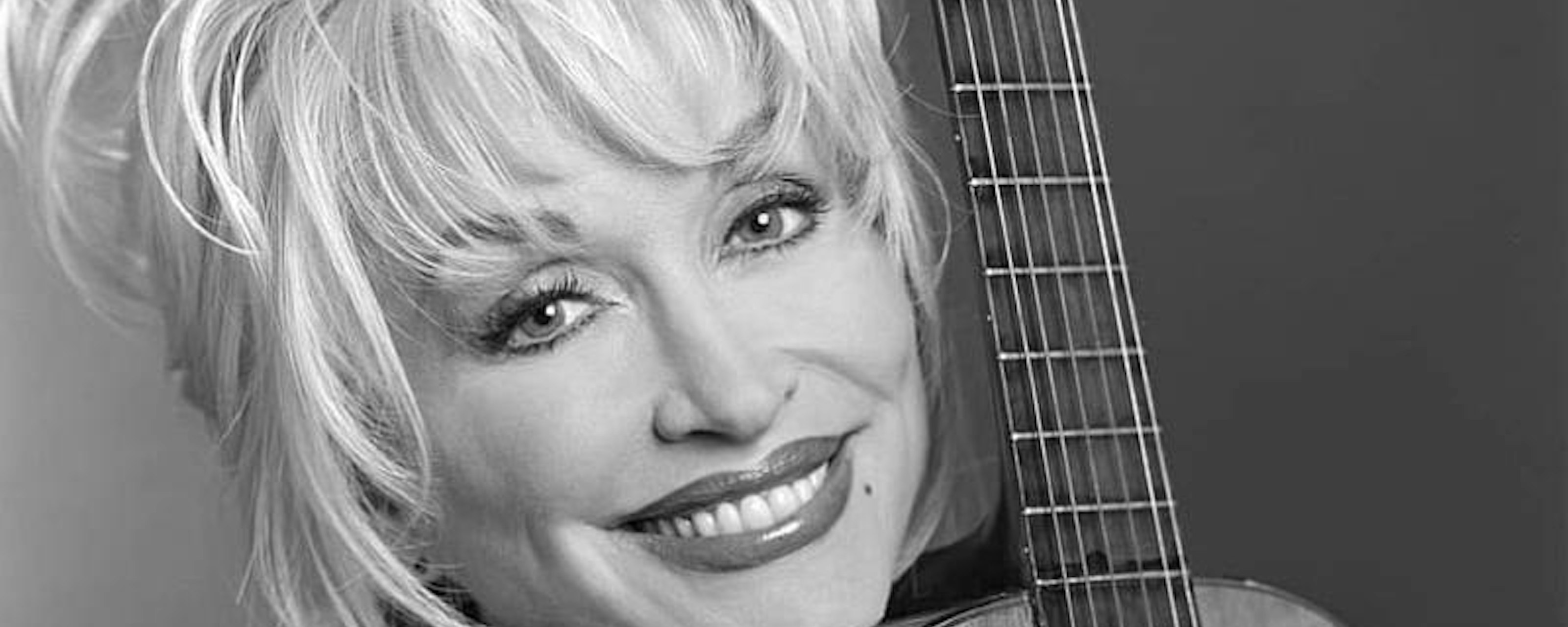 Preocupación en la música country: Dolly Parton revela que atraviesa "momentos difíciles" de salud a sus 80 años