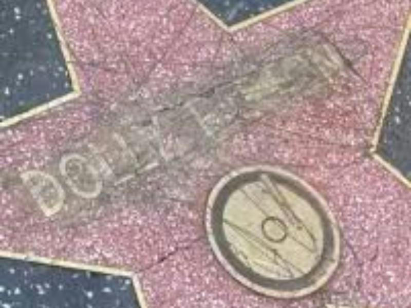 Indignación en Hollywood: Vandalizan la estrella de Dolly Parton en el Paseo de la Fama