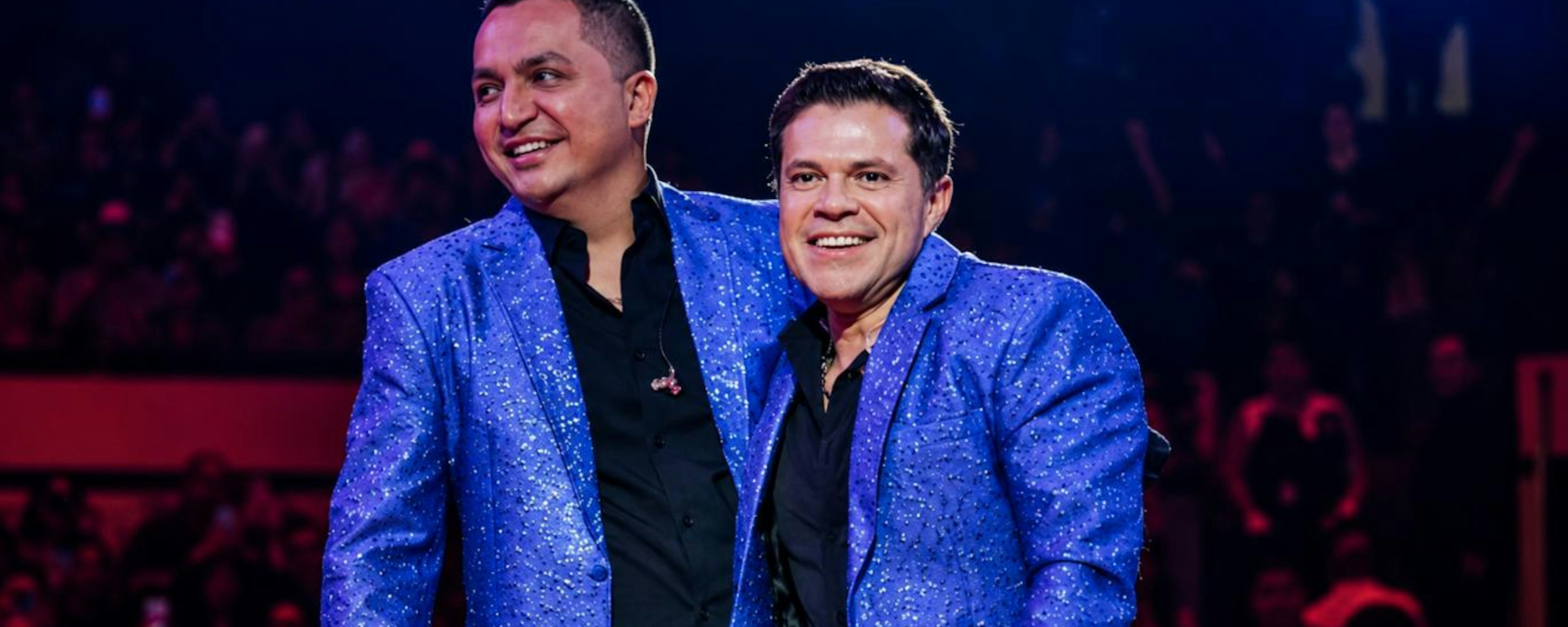 Jorge Medina y Josi Cuen desatan el fervor patrio en el Auditorio Nacional con el inicio de su residencia