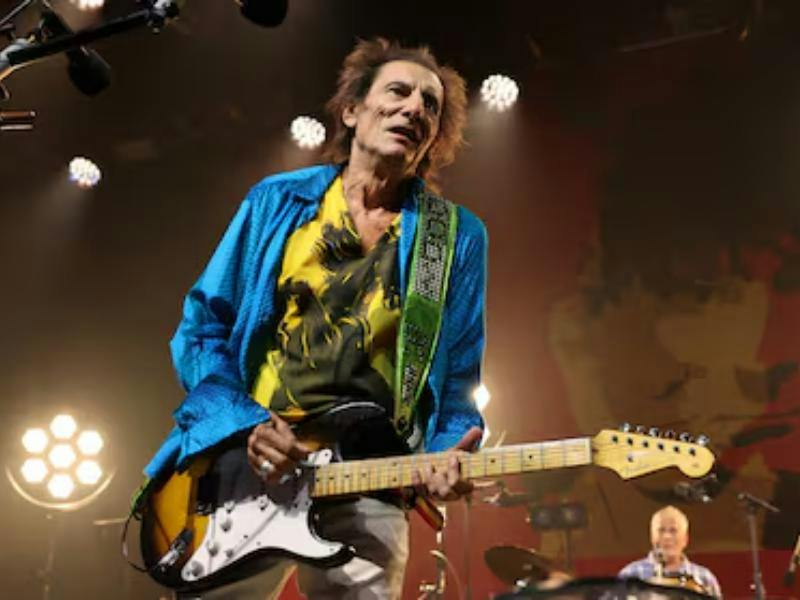 ¡Deuda saldada 20 años después! Ronnie Wood paraliza Valladolid y borra la histórica traición de los Rolling Stones
