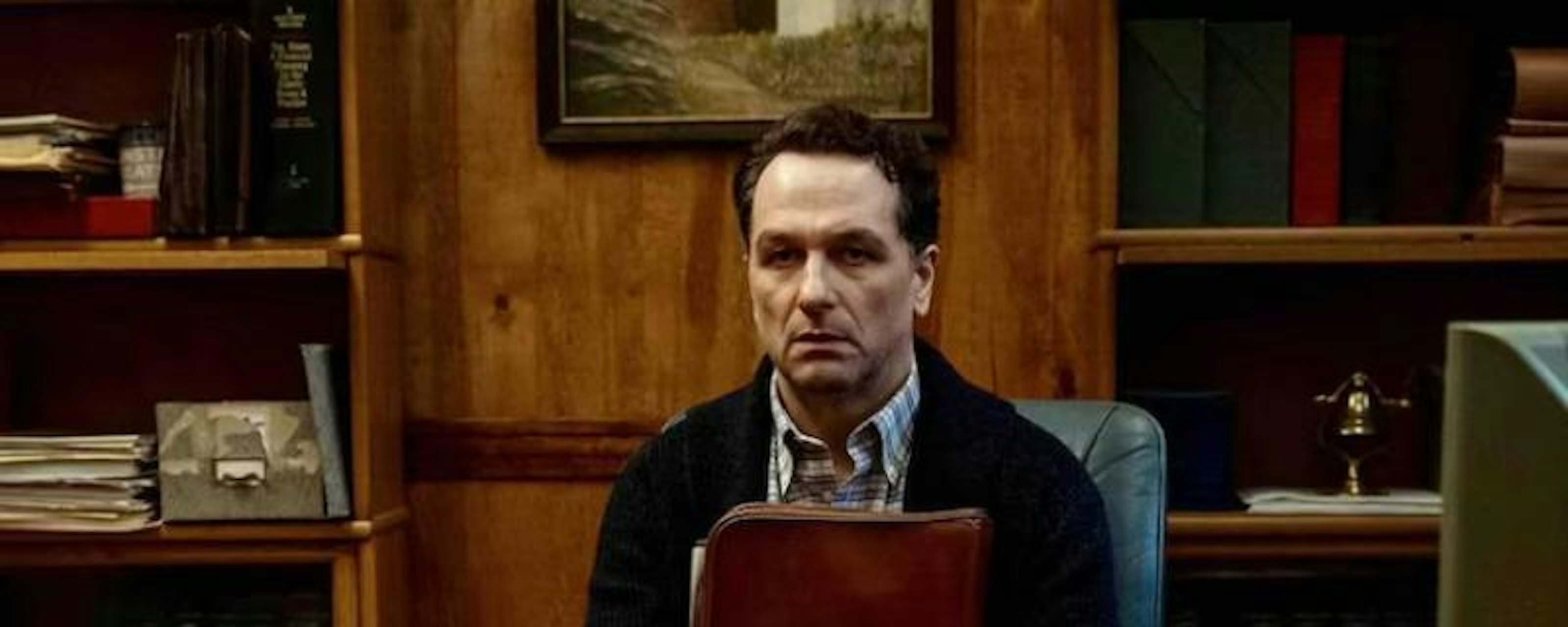Premios Emmy 2026: ‘Widow’s Bay’ arrasa en la ceremonia al ganar la mayoría de las estatuillas
