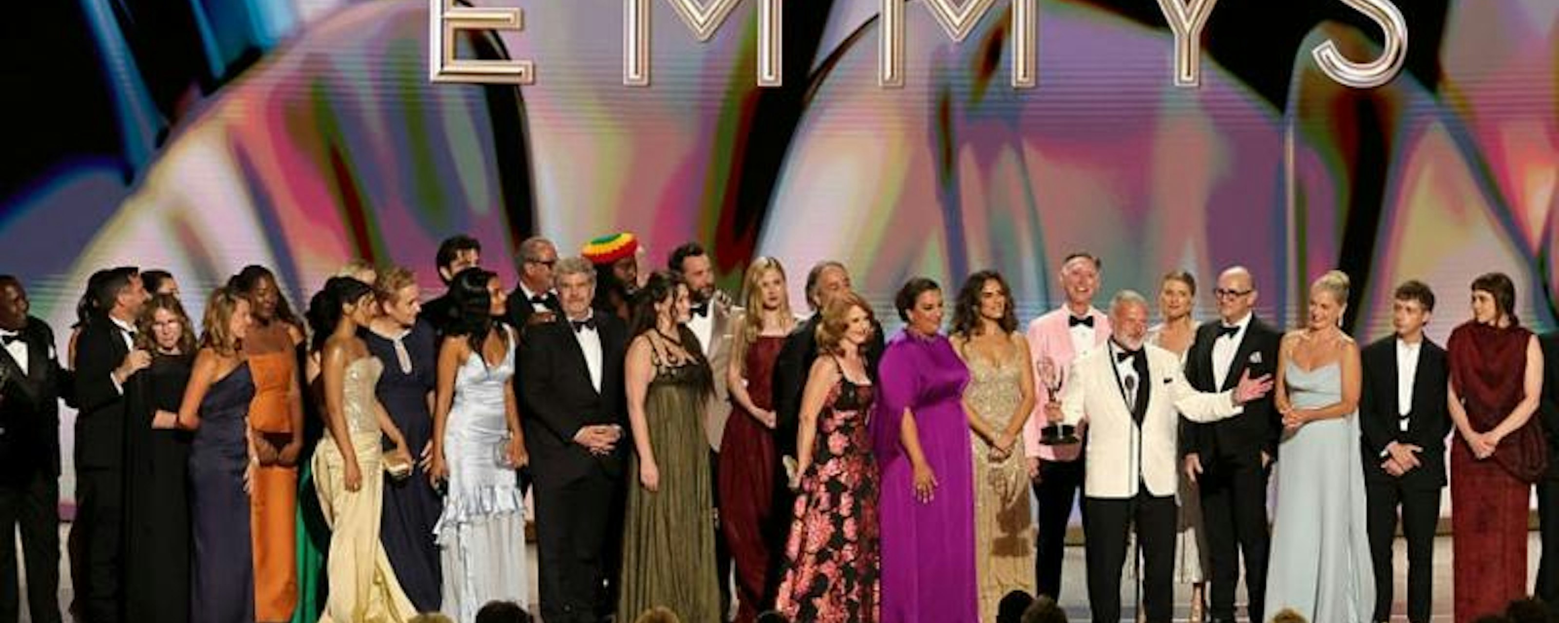 ¡Arrasan con todo y no dejan nada para nadie! Dónde ver las grandes series ganadoras de los Premios Emmy 2026 tras una noche de feroz monopolio televisivo