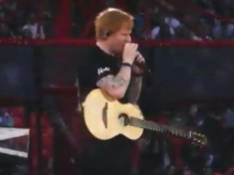 ¡El héroe que la música necesitaba! Ed Sheeran salva la noche y enloquece al estadio entero tocando completamente solo tras quedarse sin banda ni teloneros