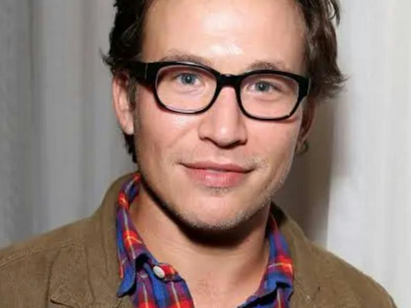 ¡Escándalo en Hollywood! Jonathan Taylor Thomas, el eterno ídolo de ‘Mejorando la casa’, termina tras las rejas en California por más de 34 horas