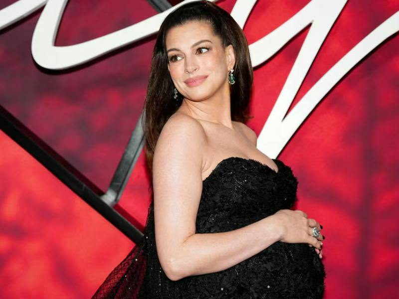 ¡El olfato de la locura! Anne Hathaway rompe el silencio y revela el aterrador y “descabellado” síntoma que la atormenta en su tercer embarazo