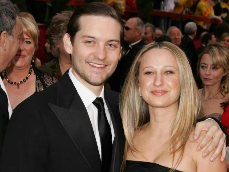 ¡Fin a una década de incertidumbre! Tobey Maguire y Jennifer Meyer quedan legalmente solteros tras concretar su millonario divorcio
