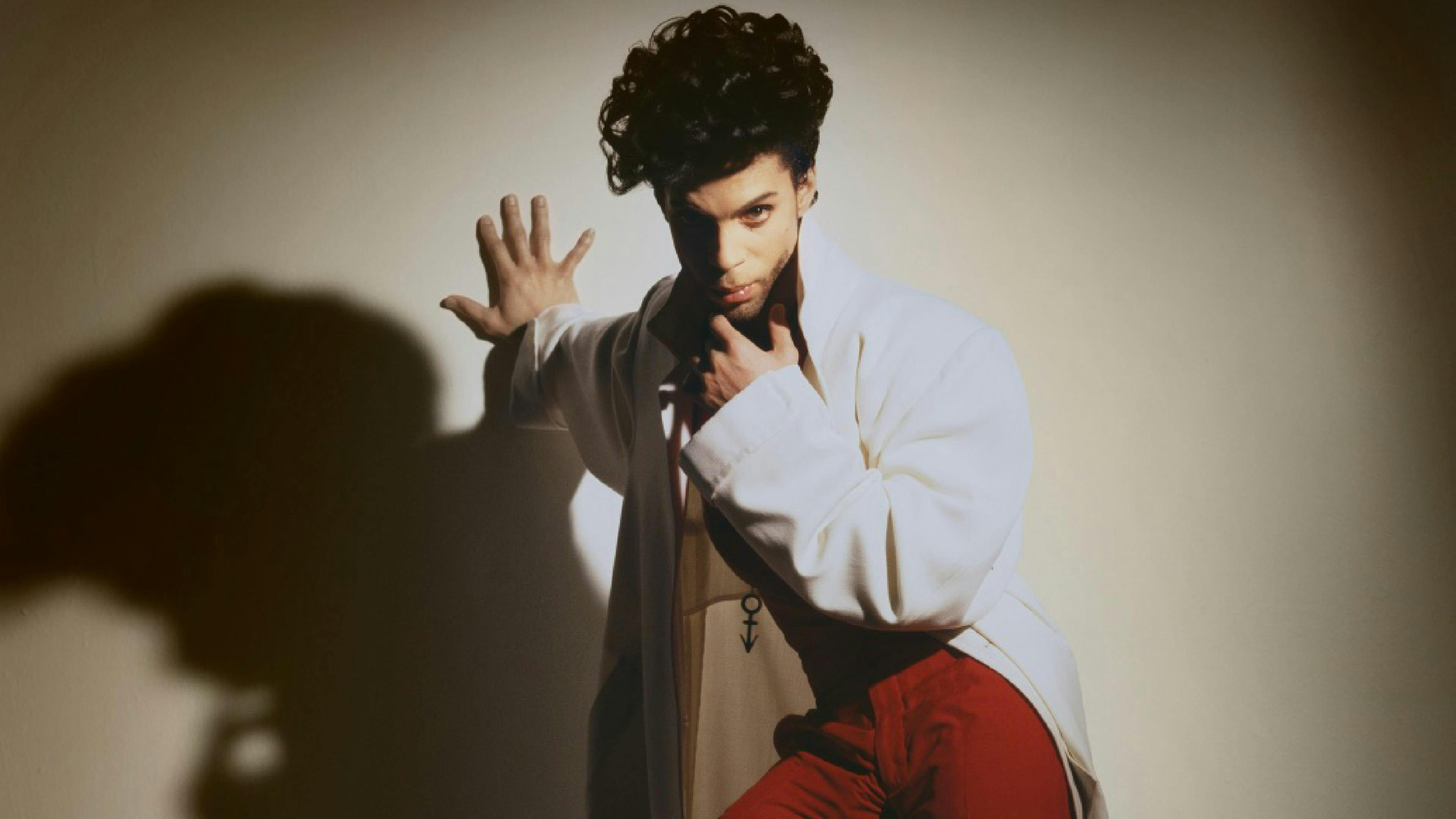 A 10 años de su muerte, lanzan "With This Tear", canción inédita de Prince | Lokura FM