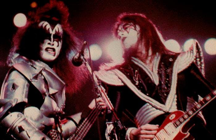 Gene Simmons se arrepiente de no ayudar a Ace Frehley: "Fue una decisión estúpida" | Noticias KISS 2026