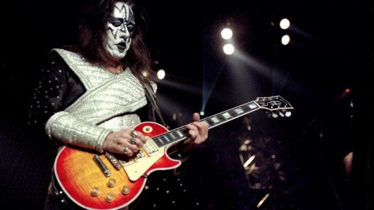 Guitarra favorita de Ace Frehley de KISS se subasta por una fortuna | Lokura FM