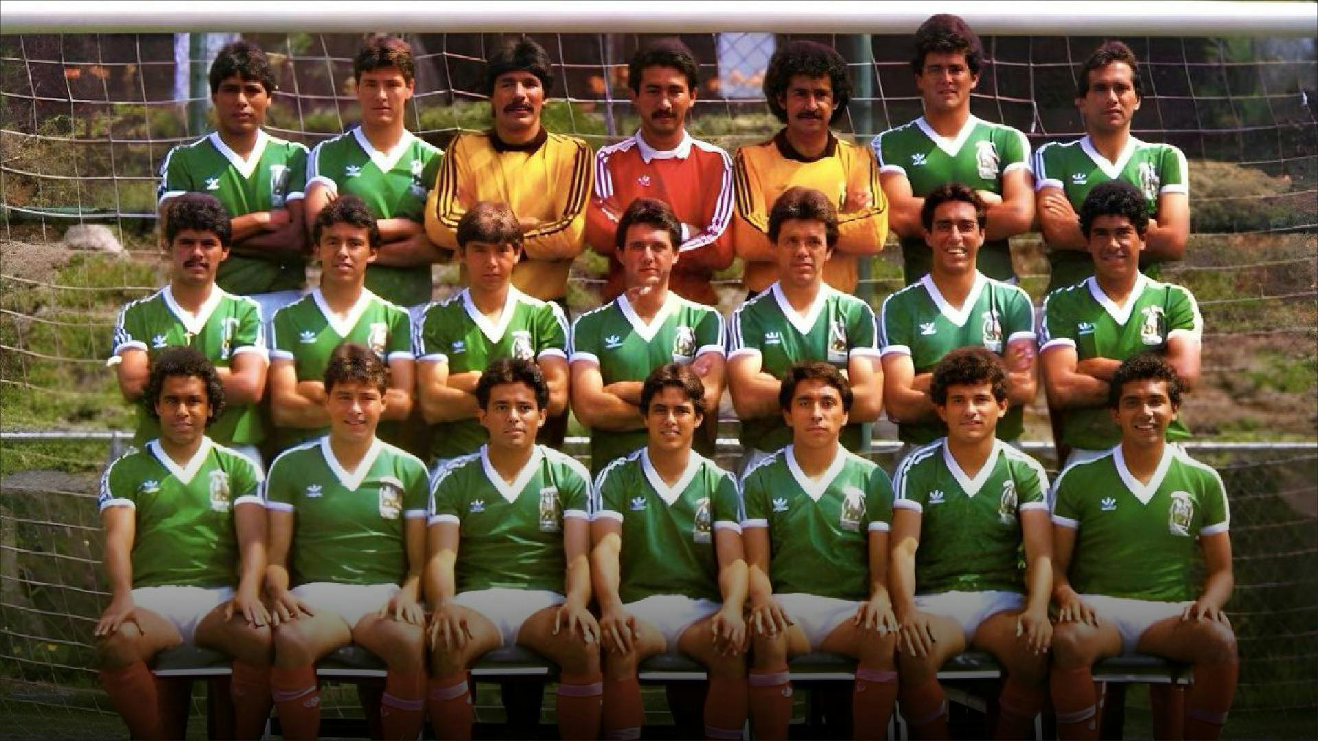 El equipo tricolor: El primer himno digital de México en 1986 | Lokura FM