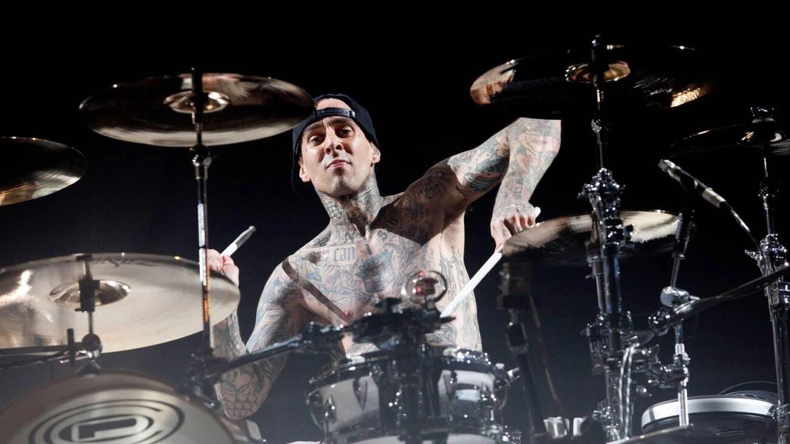 Blink-182 prepara nuevo disco en 2026 con Tom, Mark y Travis | Lokura FM