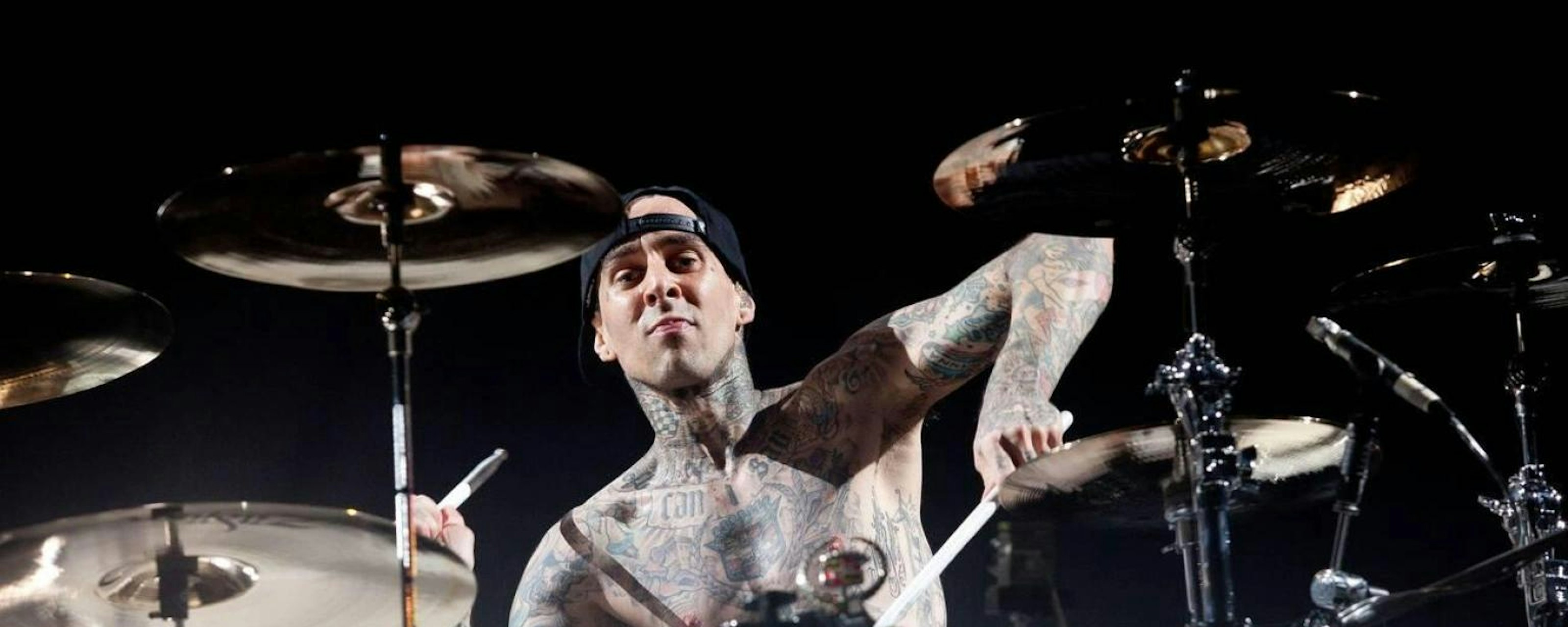 Blink-182 prepara nuevo disco en 2026 con Tom, Mark y Travis | Lokura FM