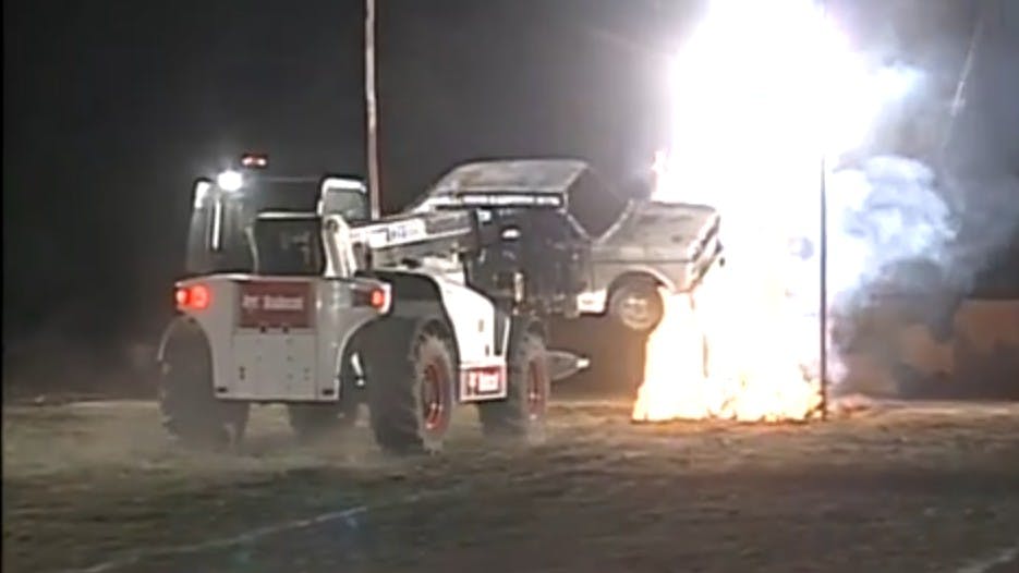 Entre automóviles - Eliminación | Pelotón - T1E70