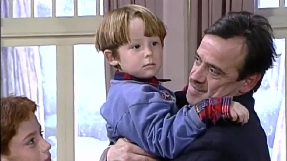 La familia de Renato | Sucupira - T1E48