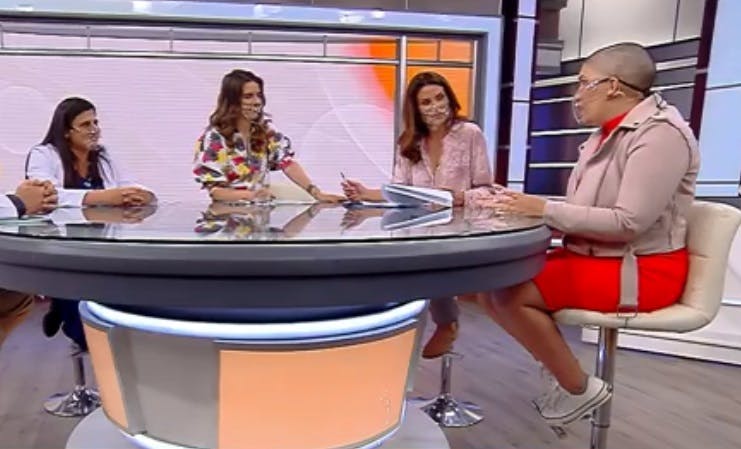 Conversamos sobre el cáncer de mama y de la importancia de su detección temprana 