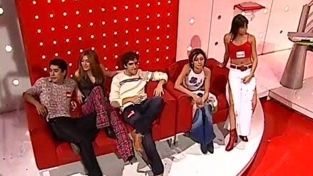 Capilla de miedo | Rojo fama contra fama - T2E51