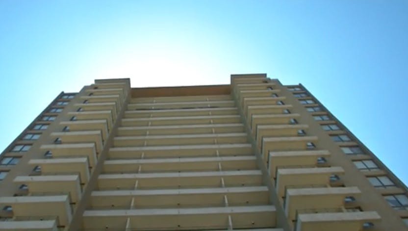 Los 10 años del edificio fantasma