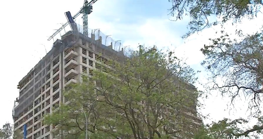 Vecinos no quieren mega edificio de 26 pisos en Independencia