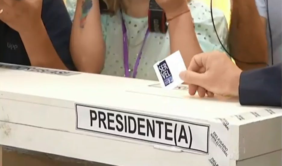 Segunda vuelta presidencial: La carrera de los candidatos para conseguir los votos 
