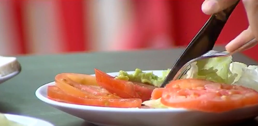 ¿Qué tan peligrosa es la dieta que hace? 