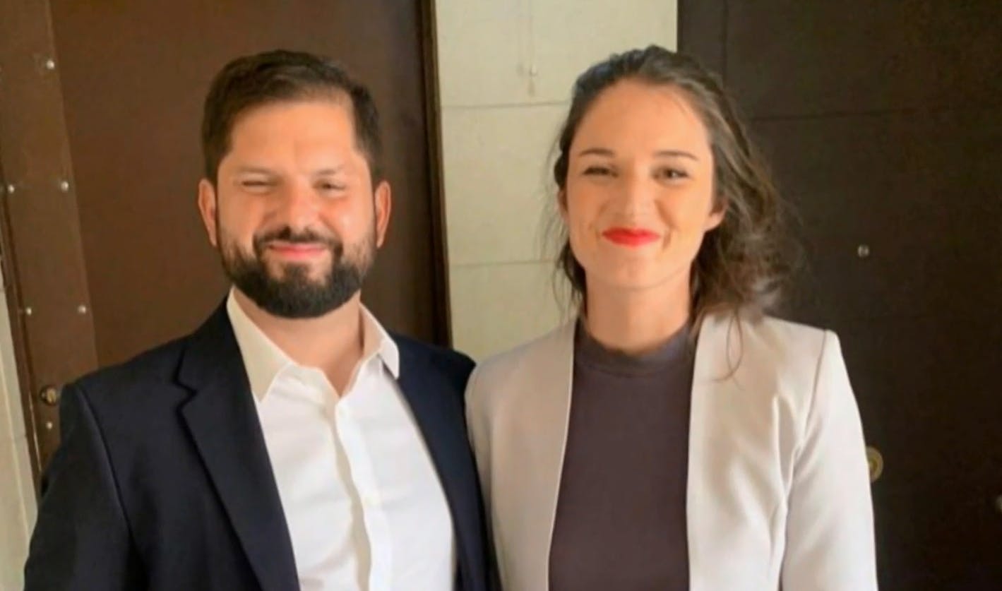 El perfil de Irina Karamanos, la compañera de vida del presidente electo Gabriel Boric 