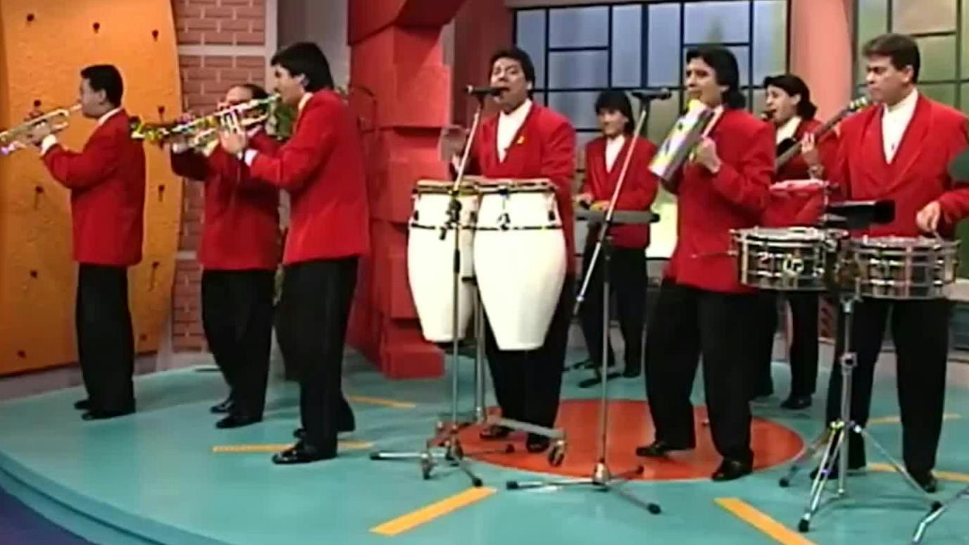La cumbia y el romanticismo se toman el programa | Pase lo que pase - T1E16