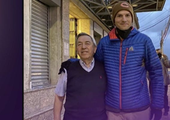 Revuelo en Punta Arenas por visita de Ashton Kutcher