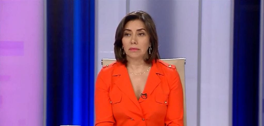 Capítulo 23 de febrero: Hablar contigo... pelea segura | Carmen Gloria a tu servicio 