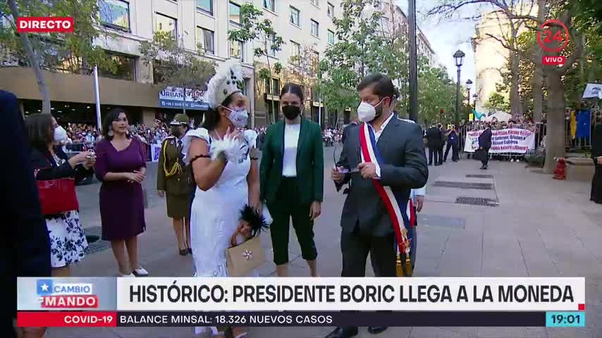 Presidente Gabriel Boric llega a La Moneda