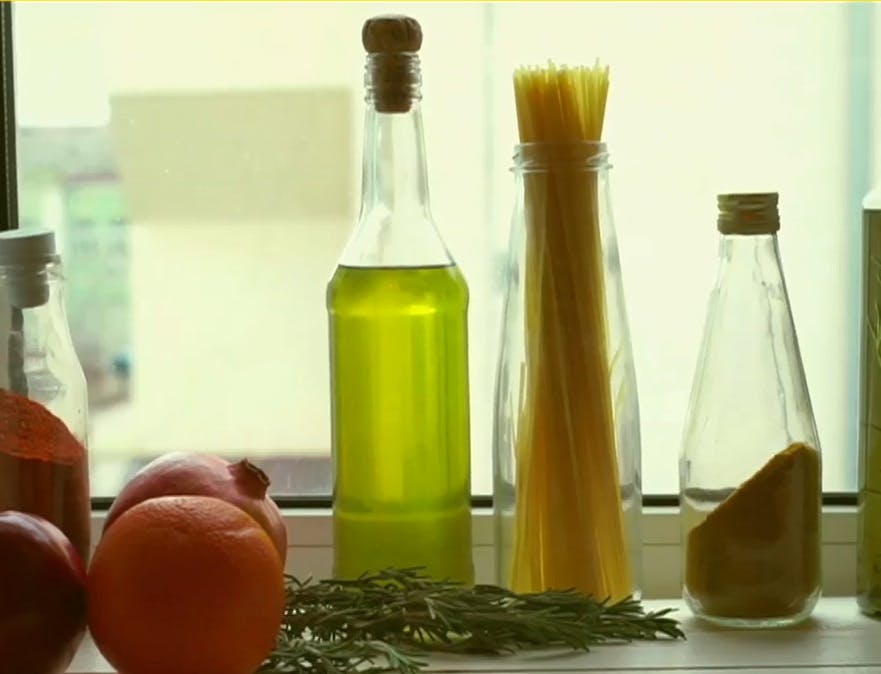 ¡Todo está caro!: Precio del aceite, pan y lácteos por las nubes 