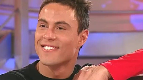 Rodrigo Díaz está de cumpleaños | Rojo fama contrafama - T3E18