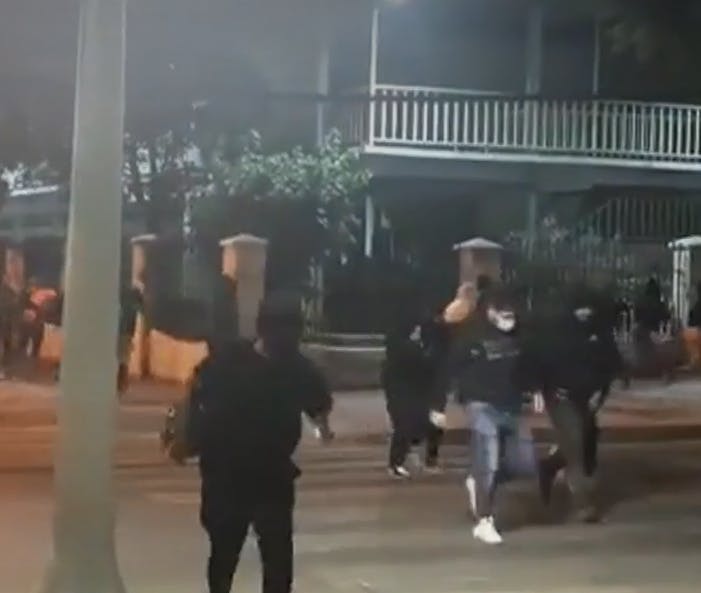 Más de 40 detenidos en masivo saqueo a supermercado en Talagante 