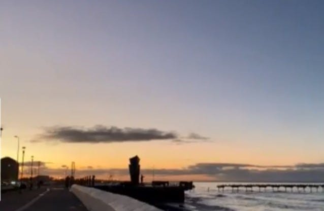 Lindo amanecer en el Estrecho de Magallanes 