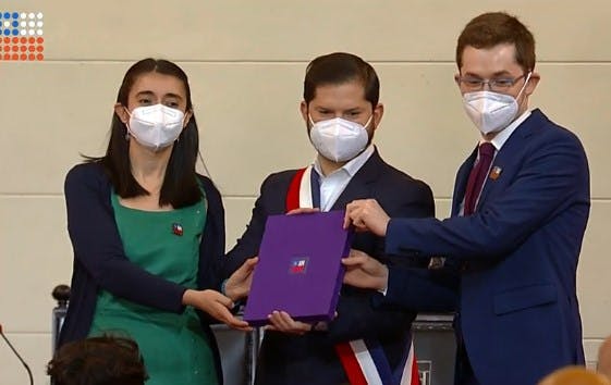 Chile ya tiene una propuesta oficial de la nueva Constitución