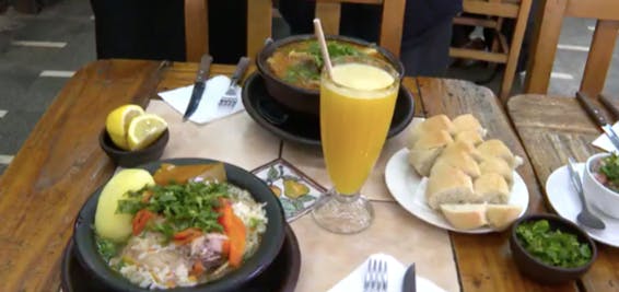 Sopas, cremas y caldo: La ruta de las comidas reponedoras del frío