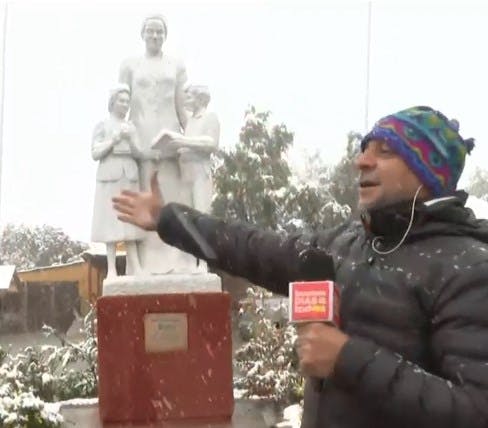 Sigue nevando en la tierra de Gabriela Mistral 