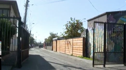 Solo un vecino en contra: Batalla judicial entre residentes por un portón de seguridad 