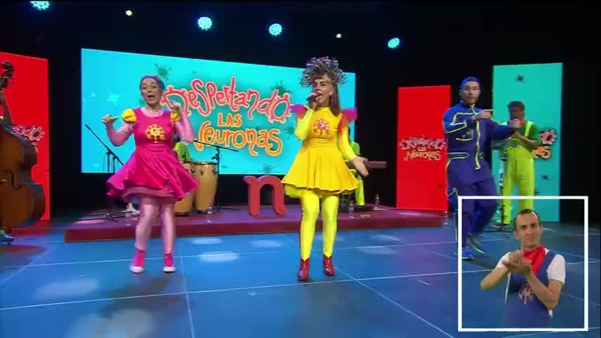Disfruta del entretenido show musical de Despertando las Neuronas