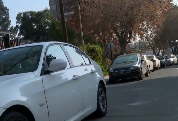 ¿Qué hacer si roban tu auto desde un estacionamiento?