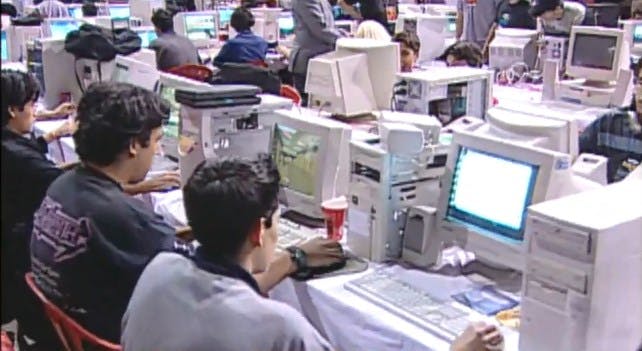 Nostalgia y recuerdos: De la máquina de escribir al computador 