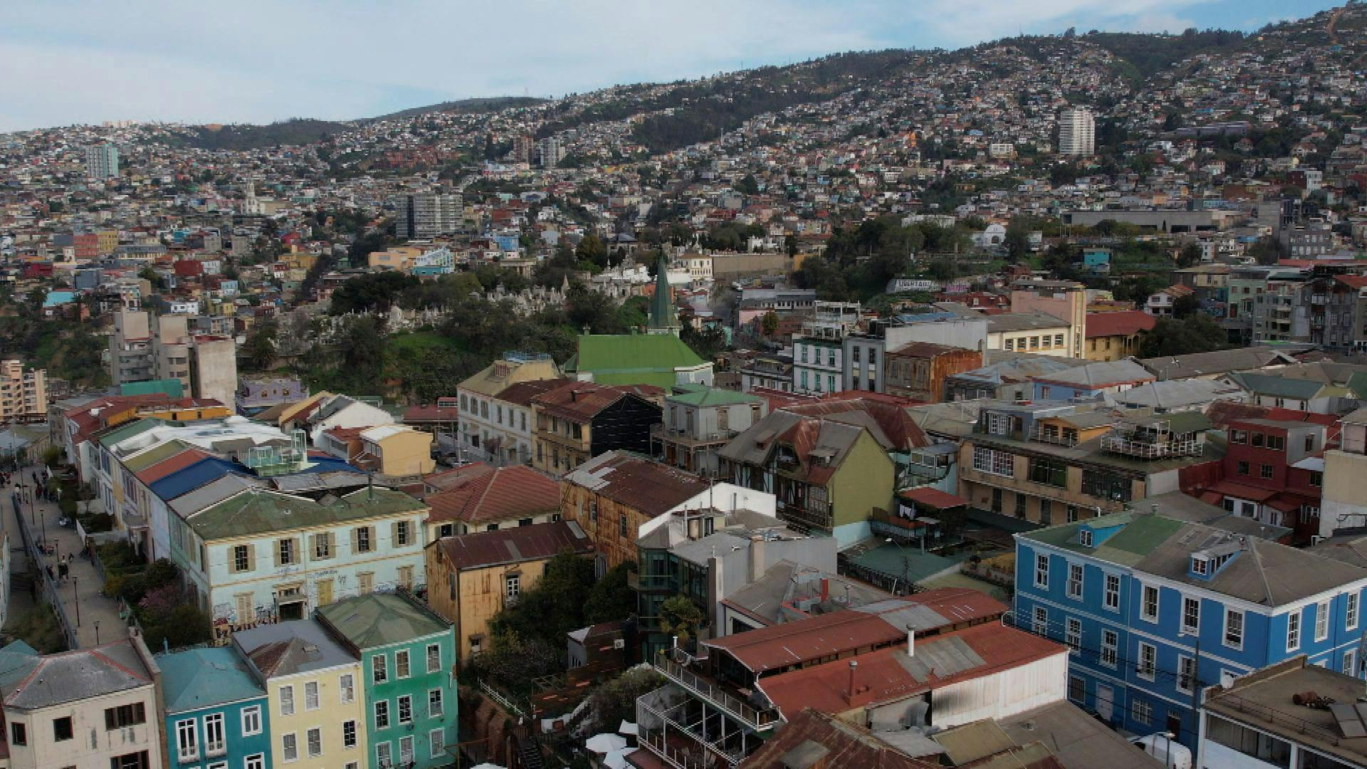 Reabrió sus puertas tras 2 años de pandemia: Valparaíso celebrará Fiestas Patrias de la mano del Bar Cinzano